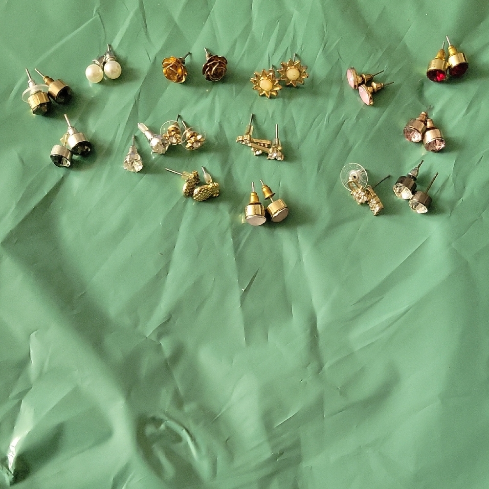 Elegant Gold and Silver Stud Earrings Set (15 Pairs )